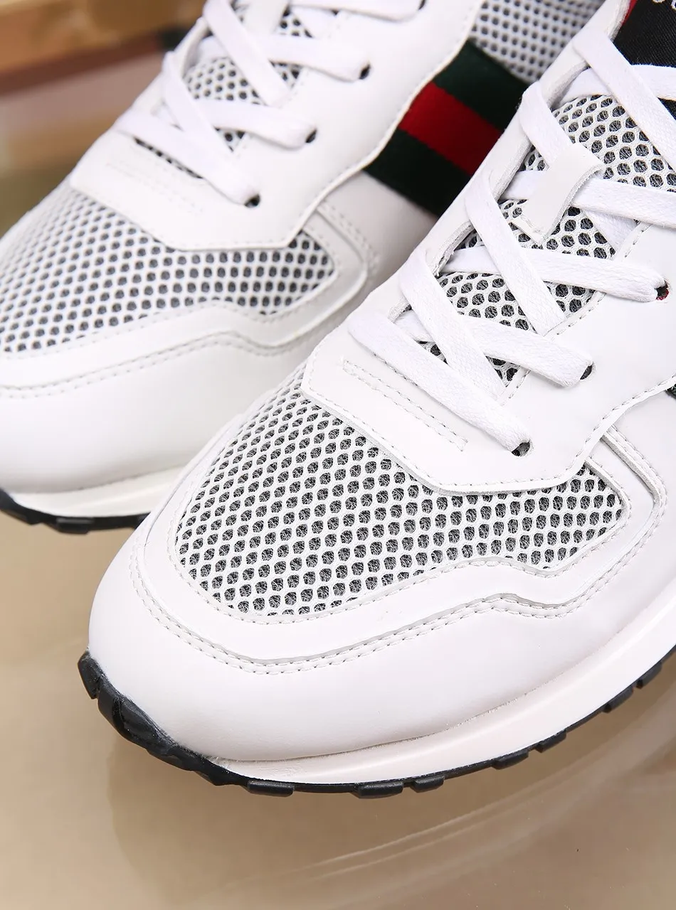 Factory price: 400💰 (GUCCI) The latest summer model from the official website🎁🎁casual and fashionable men's shoes👟, hot style💥The version is simple and elegant, exclusive for trendy men, trendy mesh fabric ➕The inner lining is made of sheepskin, soft and comfortable, black and white two-color optional, code number: 38-44, customized 45